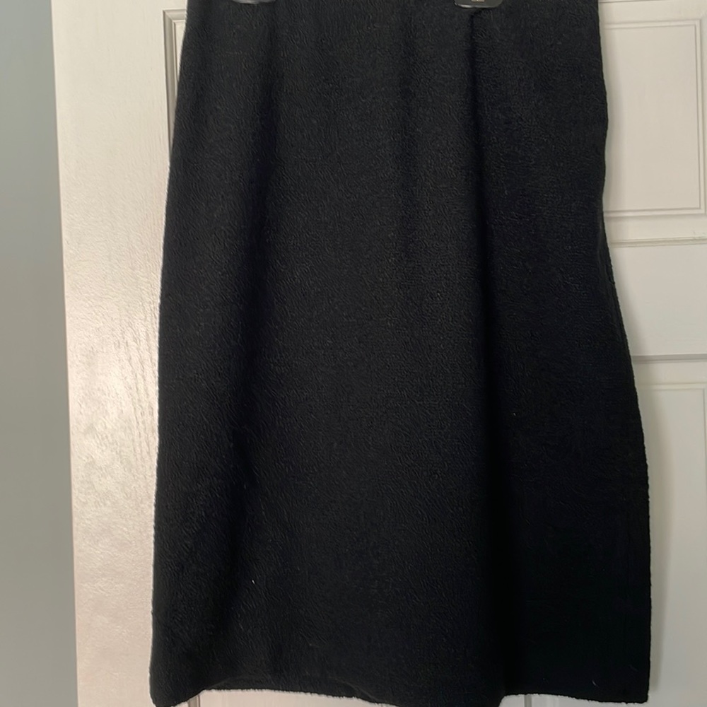 Linda Allard Ellen Tracey black wool Aline knee length skirt